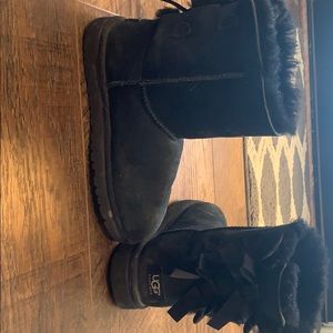 Black uggs